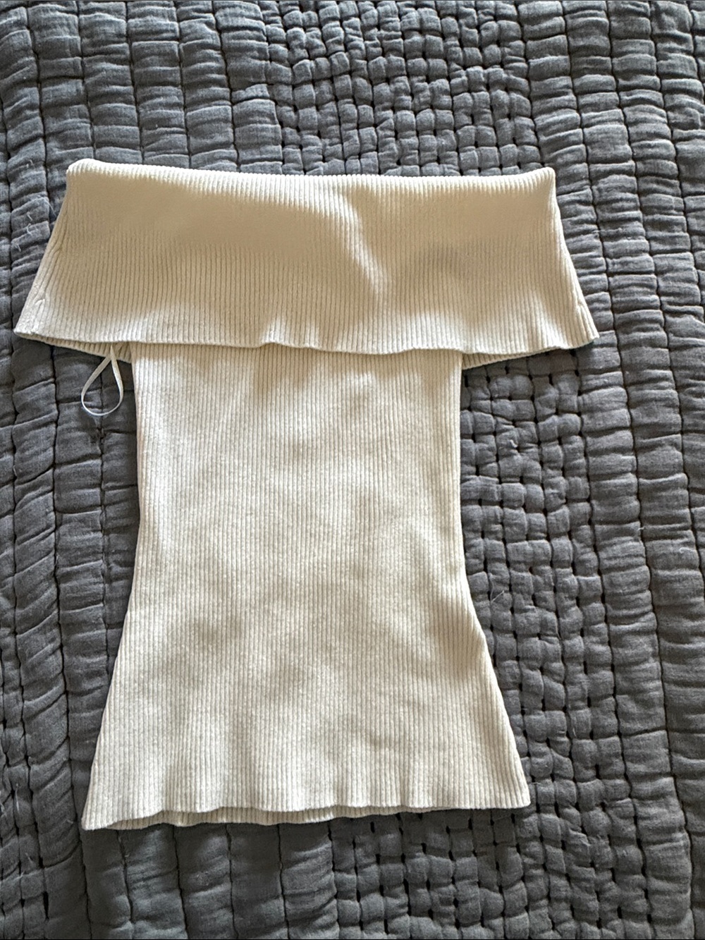 H&M Cream Off-the-Shoulder Ribbed Knit Top